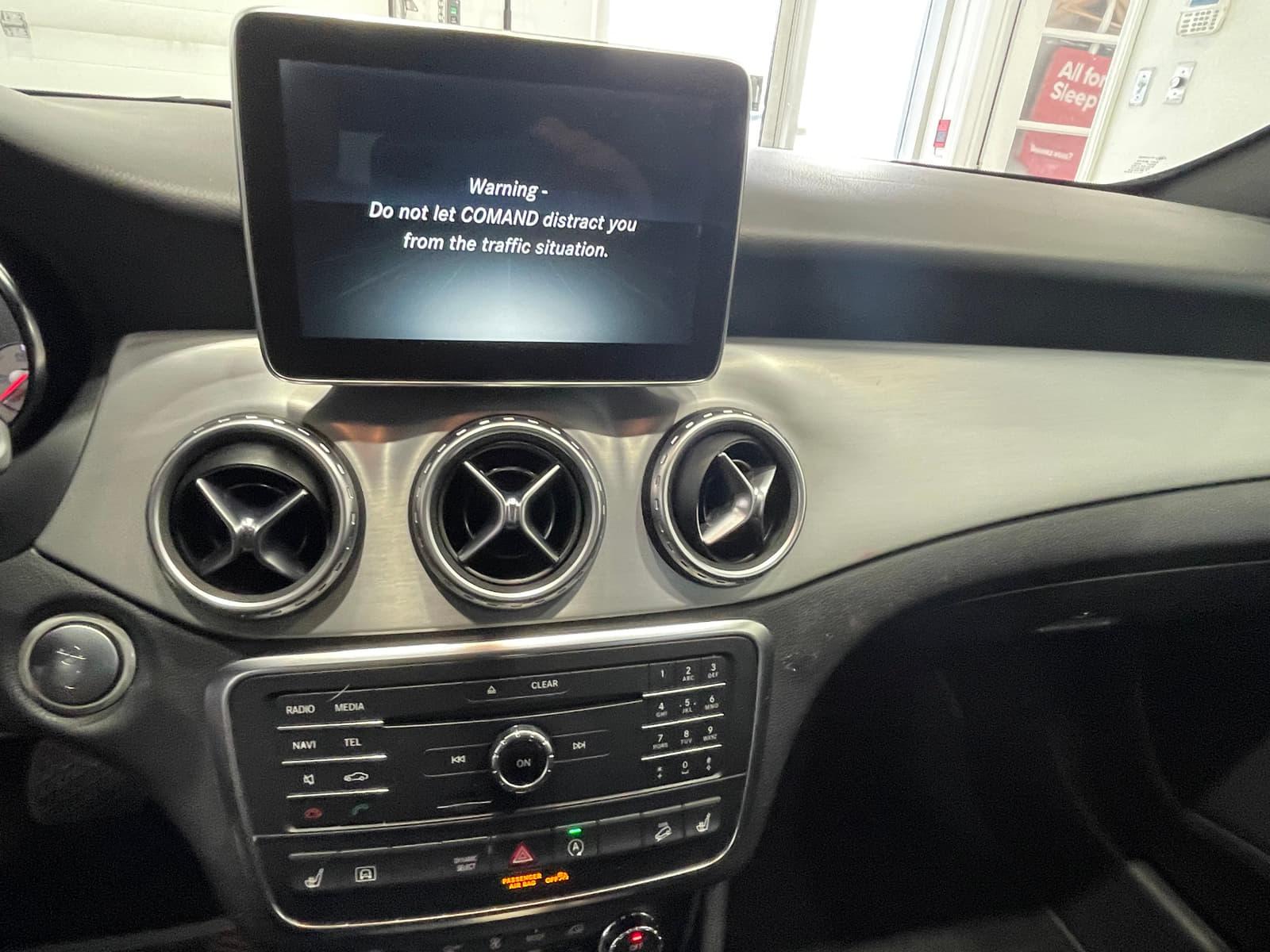 Mercedes-Benz GLA-Class 2016 - Image 32