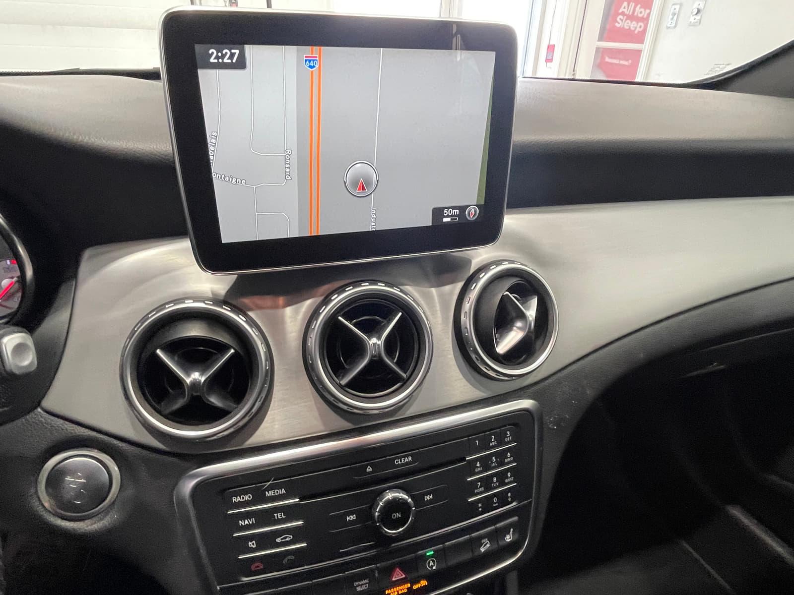 Mercedes-Benz GLA-Class 2016 - Image 34