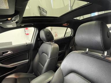 Mercedes-Benz GLA-Class 2016 - Thumbnail 37