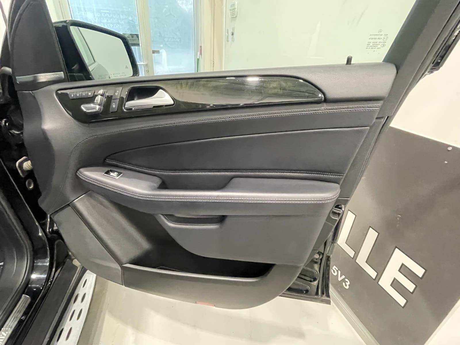 Mercedes-Benz GLE-Class 2017 - Image 22