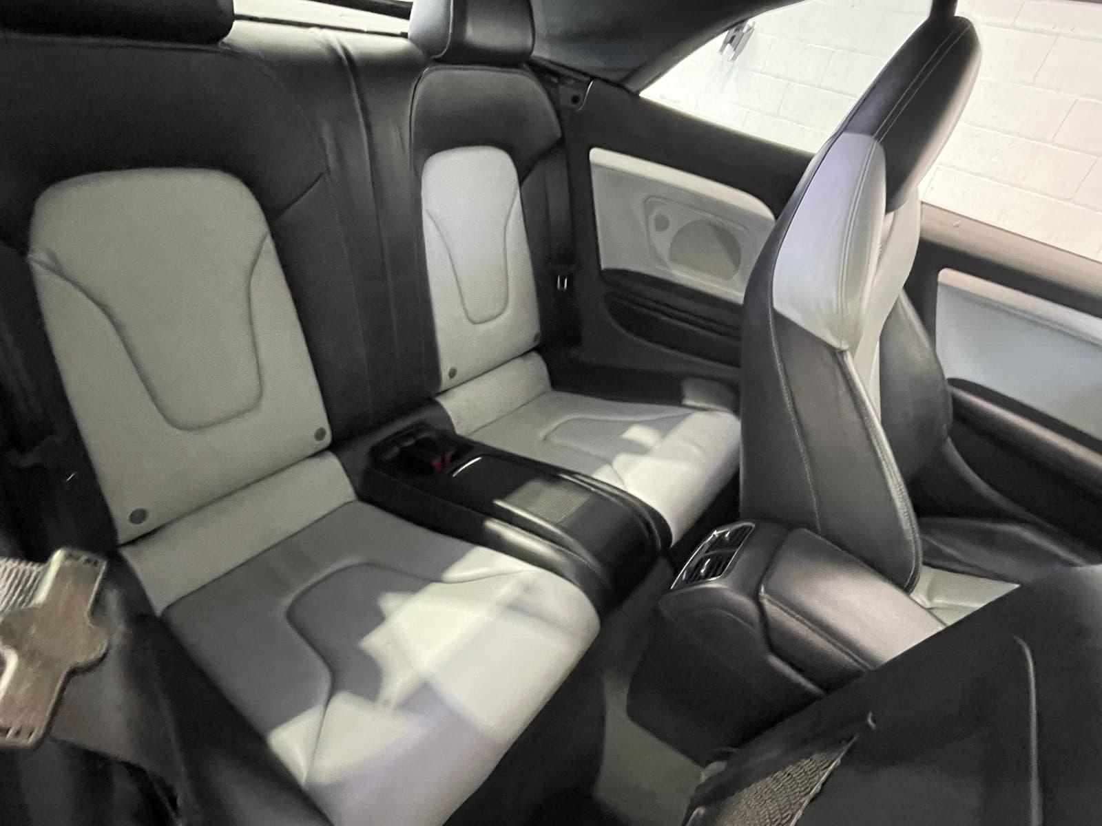 Audi S5 2010 - Image 24