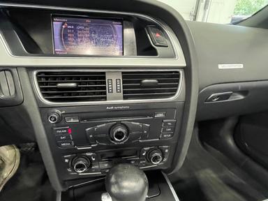 Audi S5 2010 - Thumbnail 26