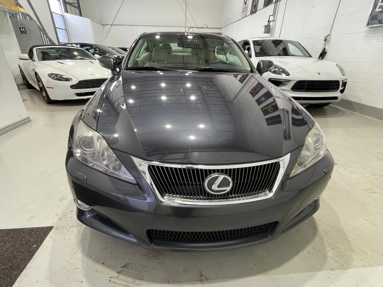 Lexus IS 250C 2010 - Image 6