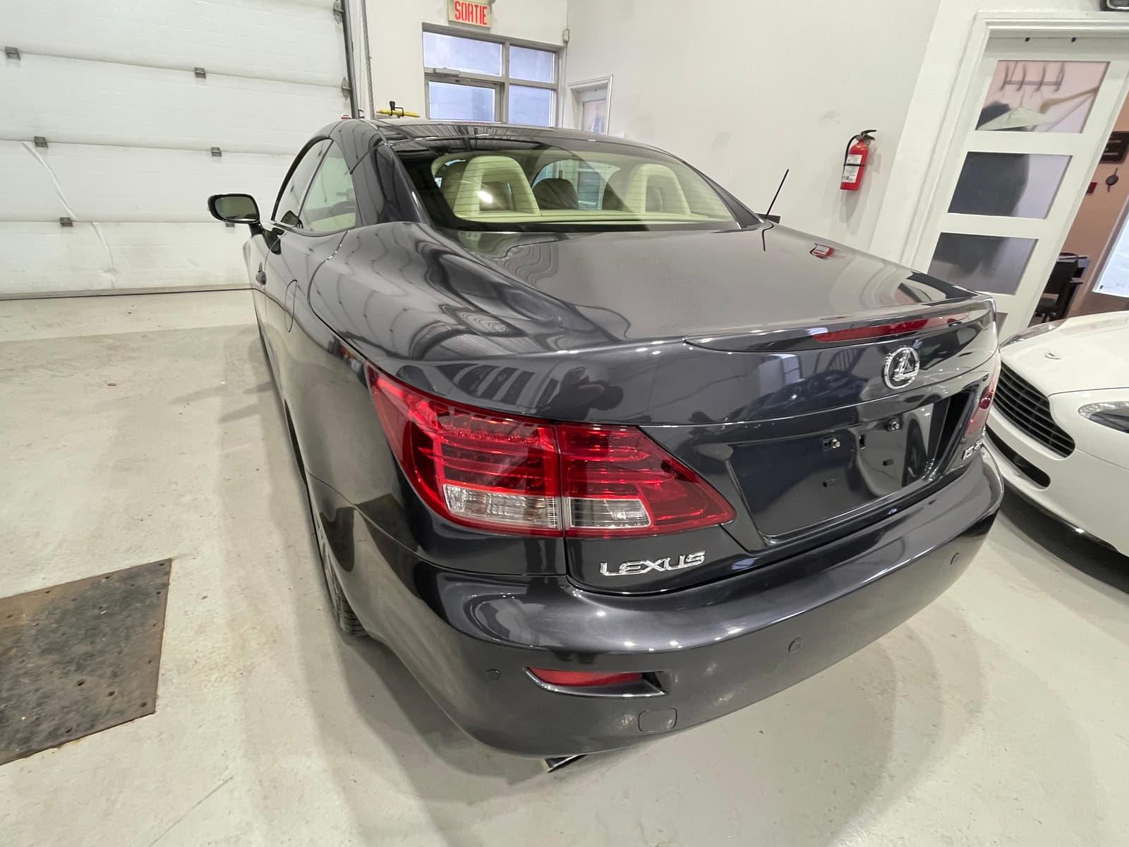 Lexus IS 250C 2010 - Image 14