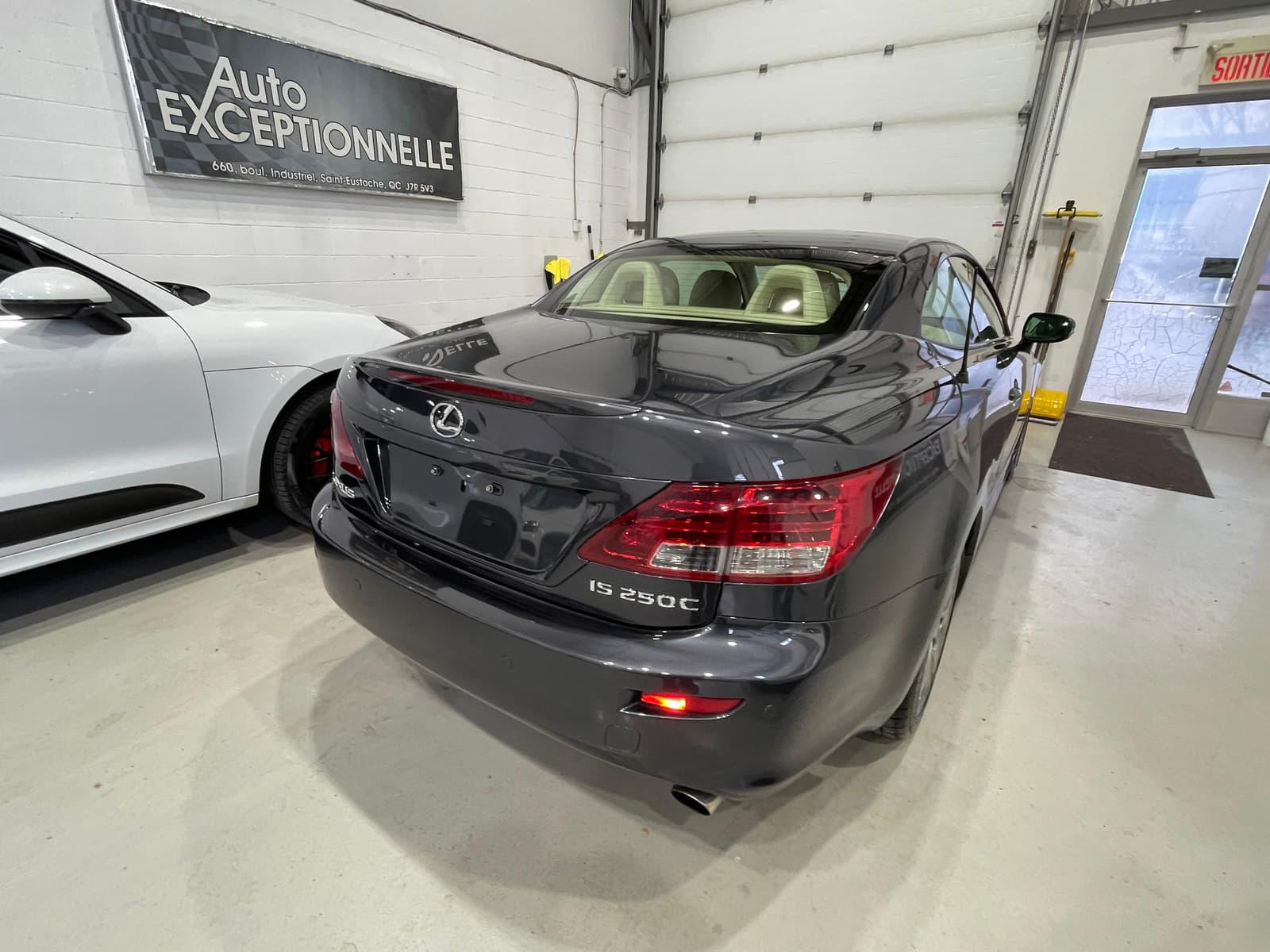 Lexus IS 250C 2010 - Image 18