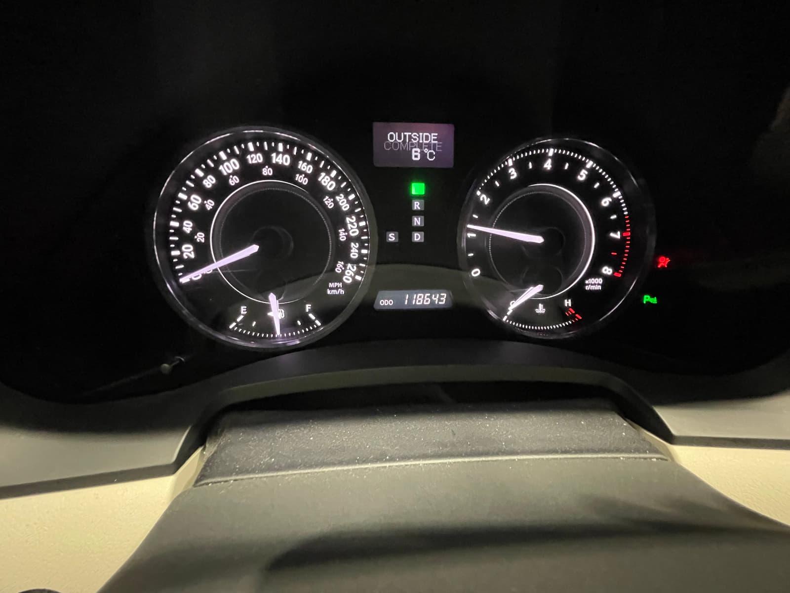 Lexus IS 250C 2010 - Image 33