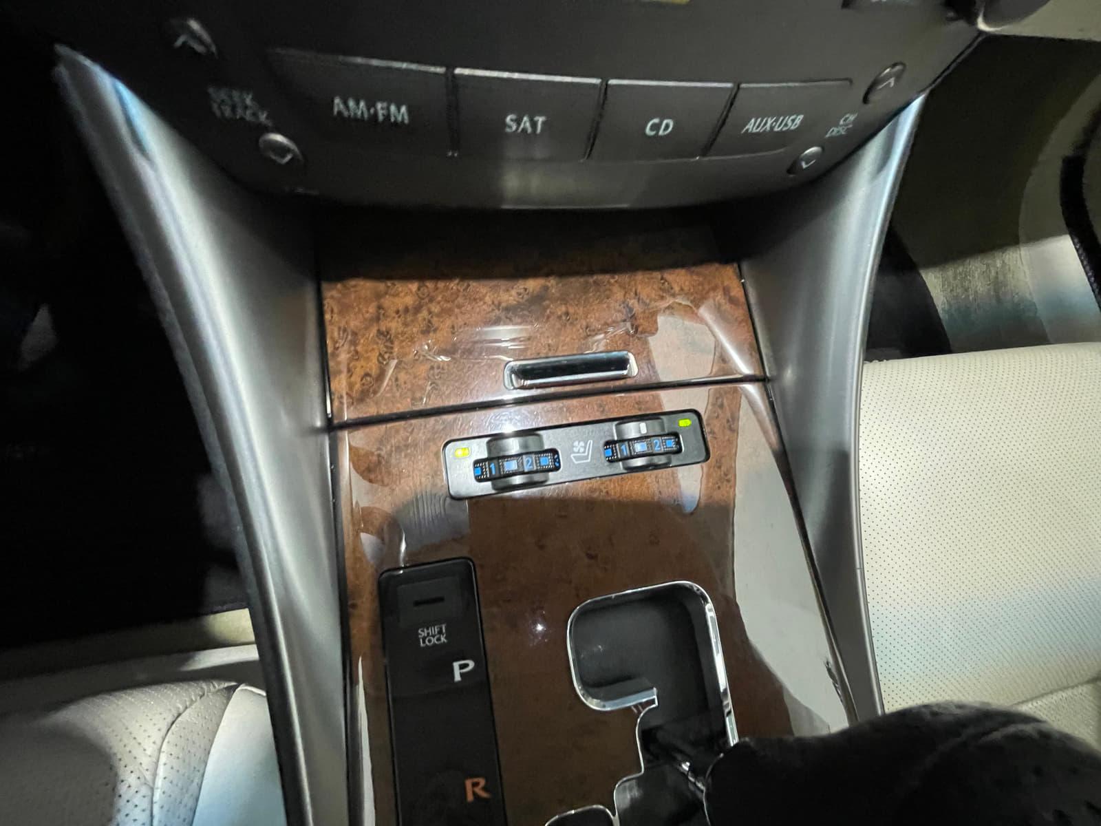 Lexus IS 250C 2010 - Image 37