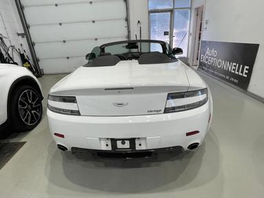 Aston Martin V8 Vantage 2011 - Thumbnail 15