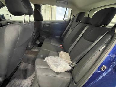 Nissan LEAF 2023 - Thumbnail 19