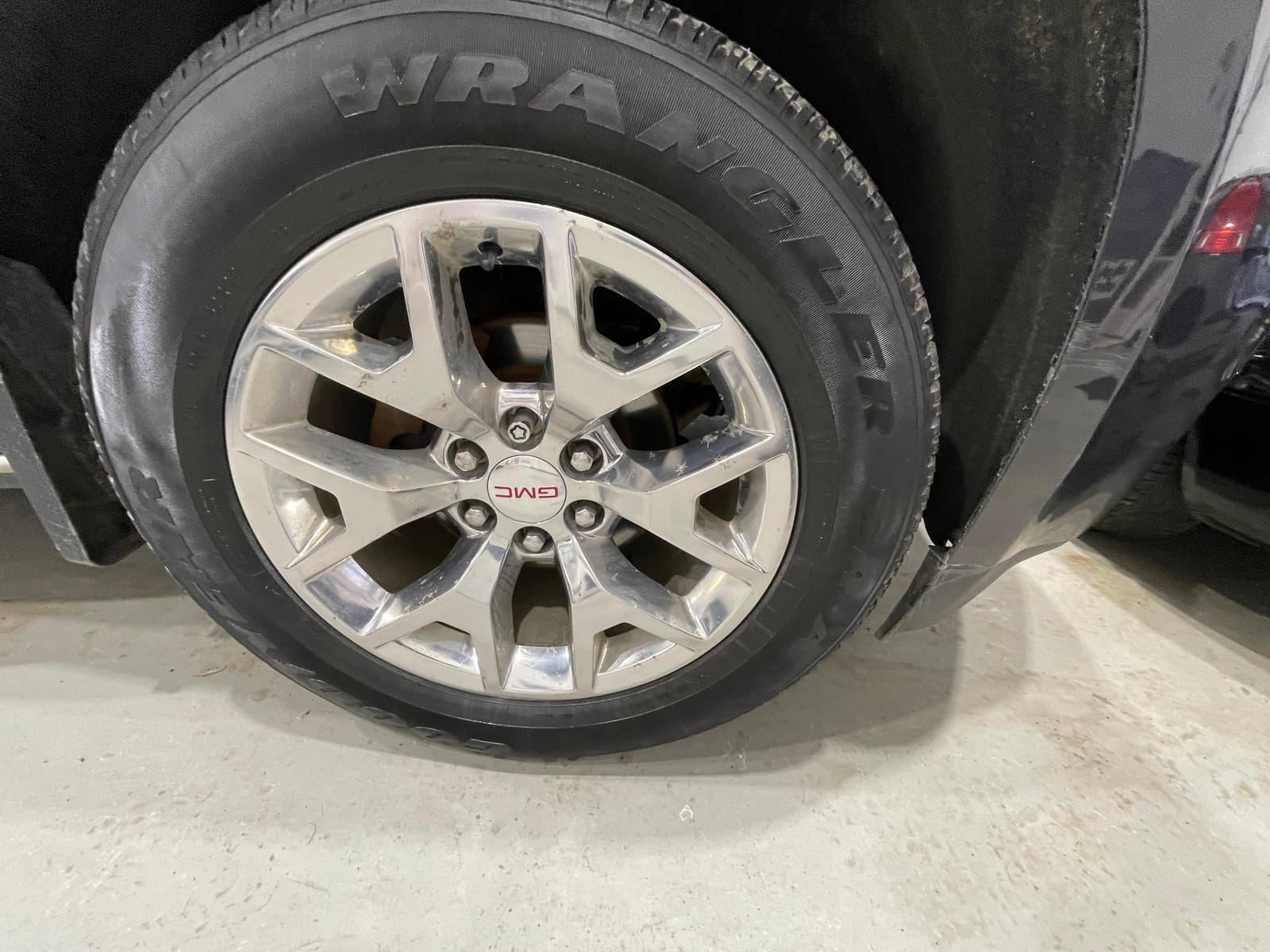 GMC Yukon 2017 - Image 19