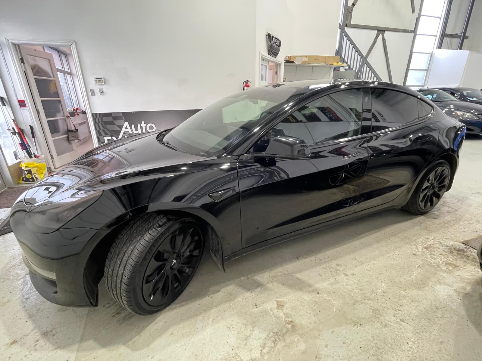 Tesla Model 3 2019 - Image 10