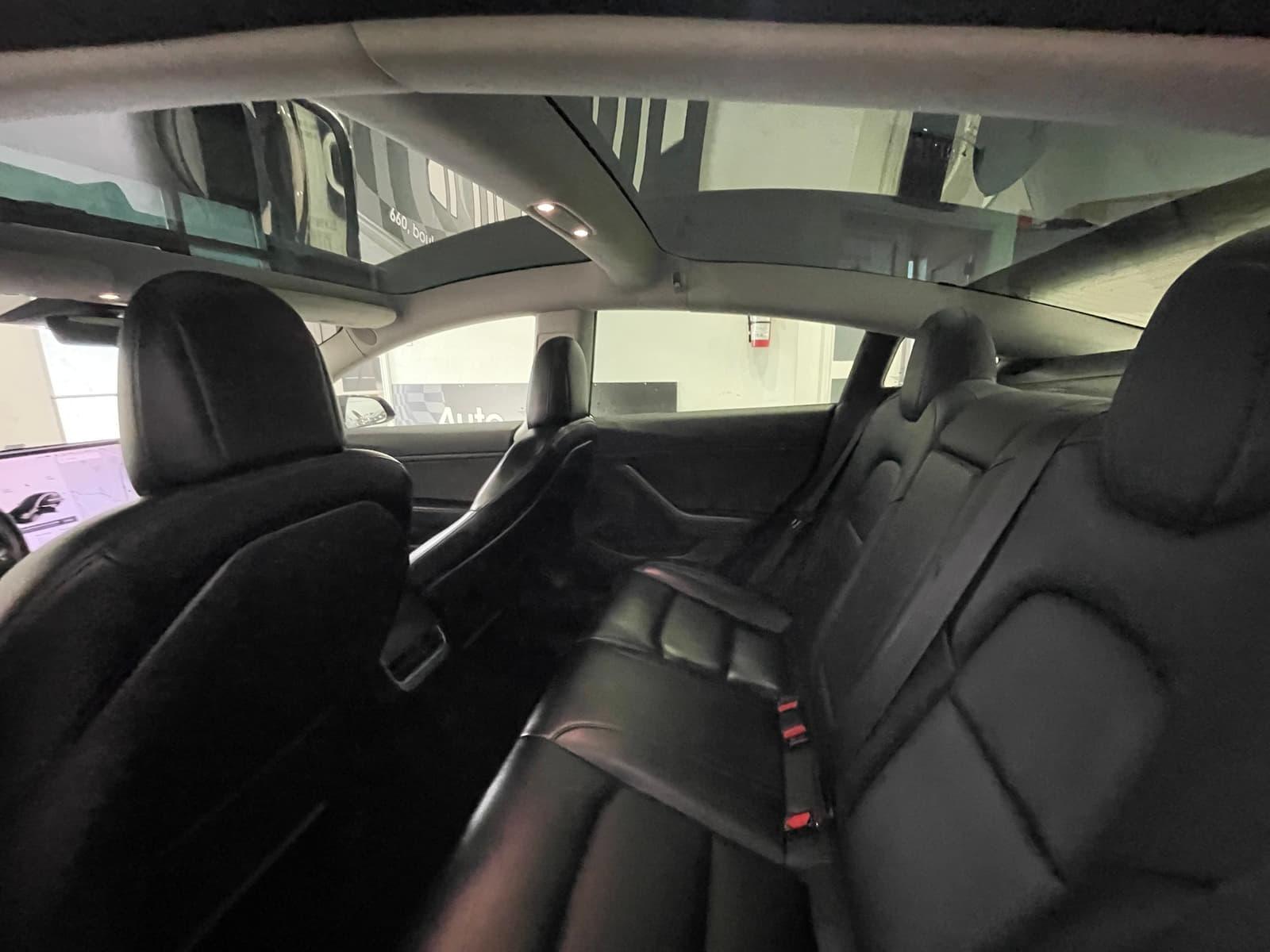 Tesla Model 3 2019 - Image 26