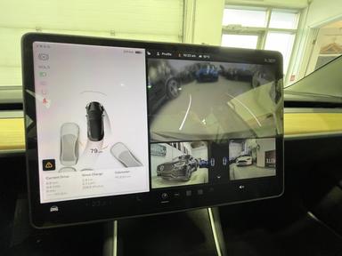 Tesla Model 3 2019 - Thumbnail 35