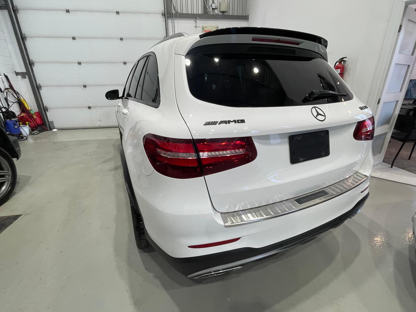 Mercedes-Benz AMG GLC 43 2017 - Image 27