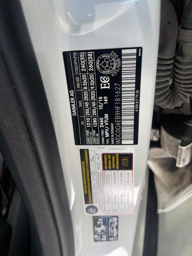 Mercedes-Benz AMG GLC 43 2017 - Thumbnail 33