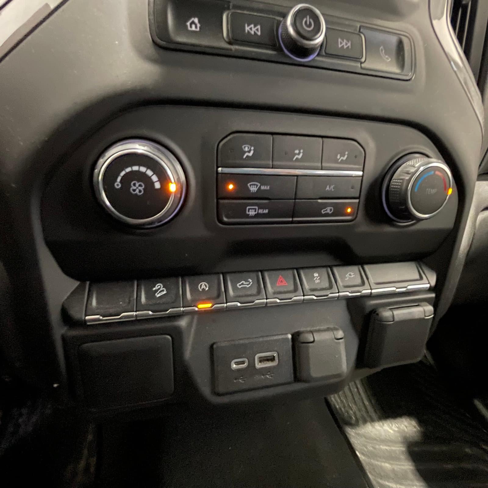 Chevrolet Silverado 1500 LTD 2022 - Image 36