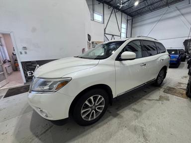 Nissan Pathfinder 2016 - Thumbnail 6