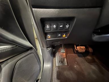 Nissan Pathfinder 2016 - Thumbnail 32