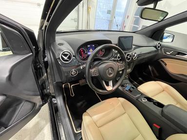 Mercedes-Benz B 250 2018 - Thumbnail 34