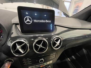 Mercedes-Benz B 250 2018 - Thumbnail 41