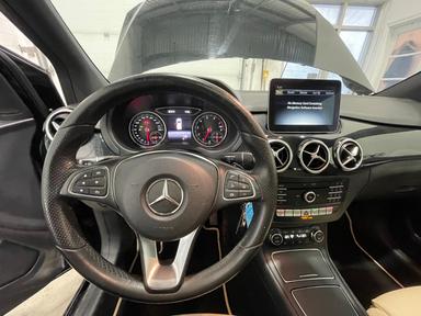Mercedes-Benz B 250 2018 - Thumbnail 46