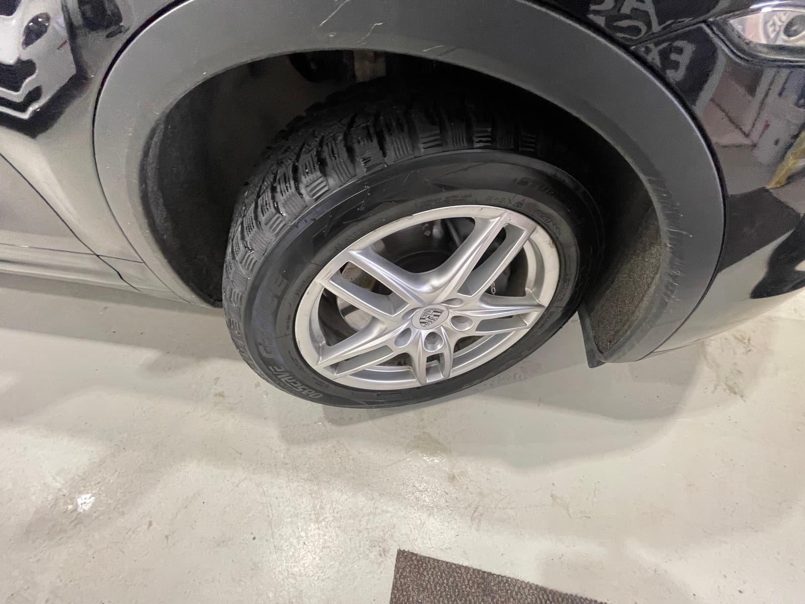 Porsche Cayenne 2014 - Image 21