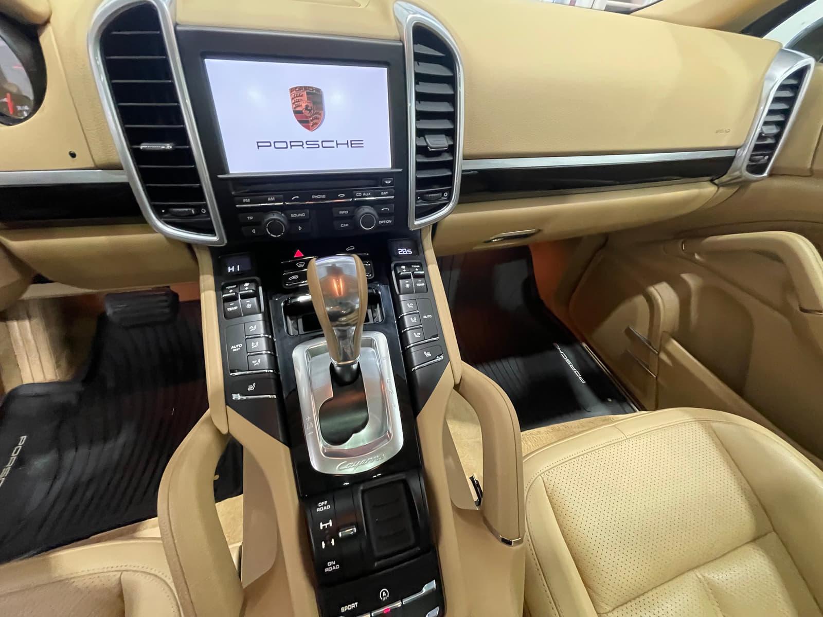 Porsche Cayenne 2014 - Image 28