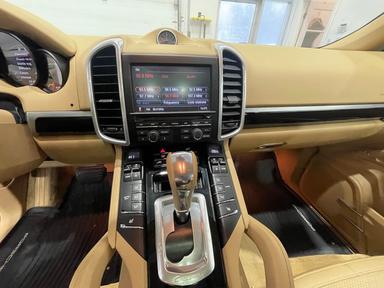 Porsche Cayenne 2014 - Thumbnail 30