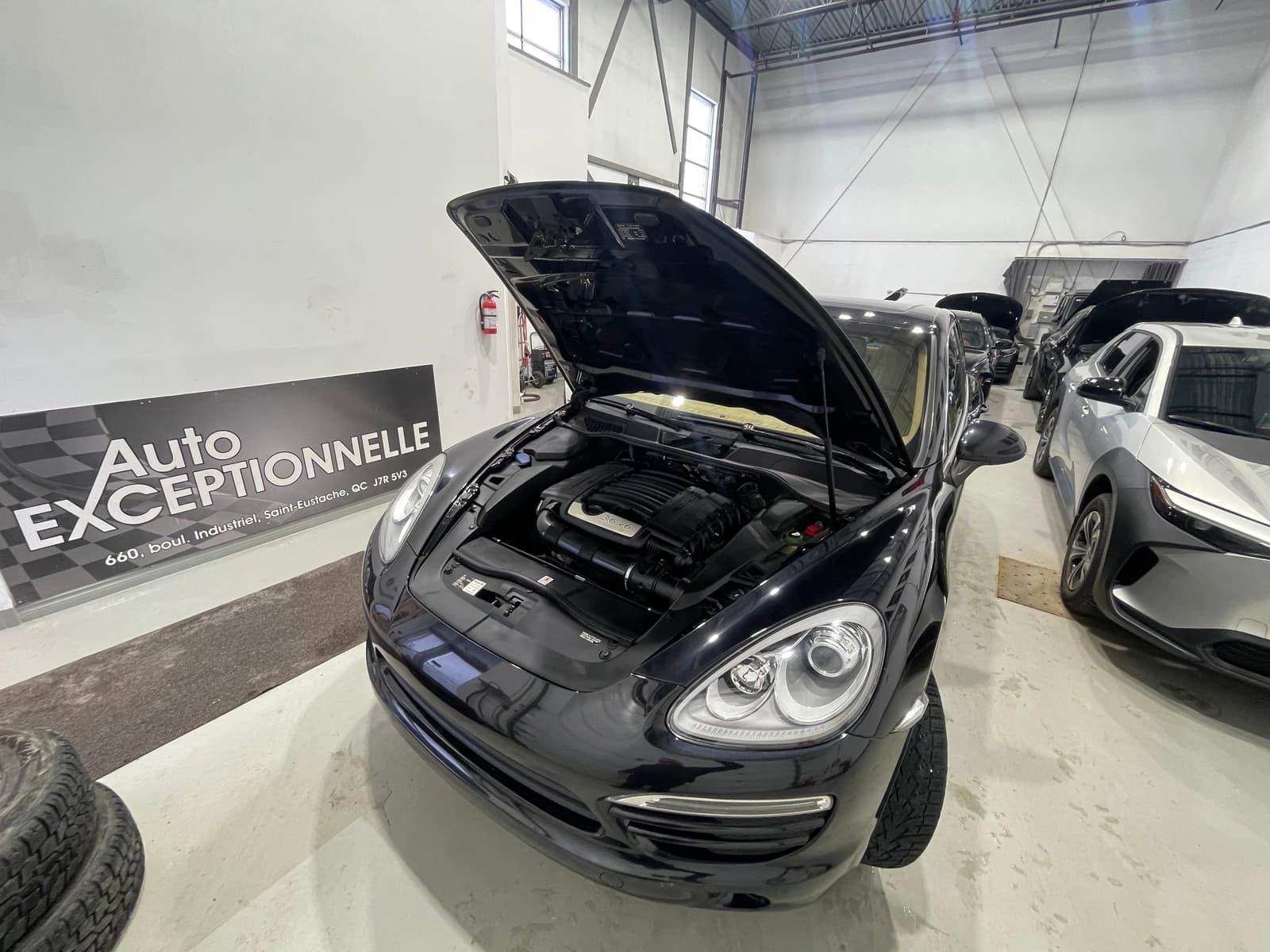 Porsche Cayenne 2014 - Image 35