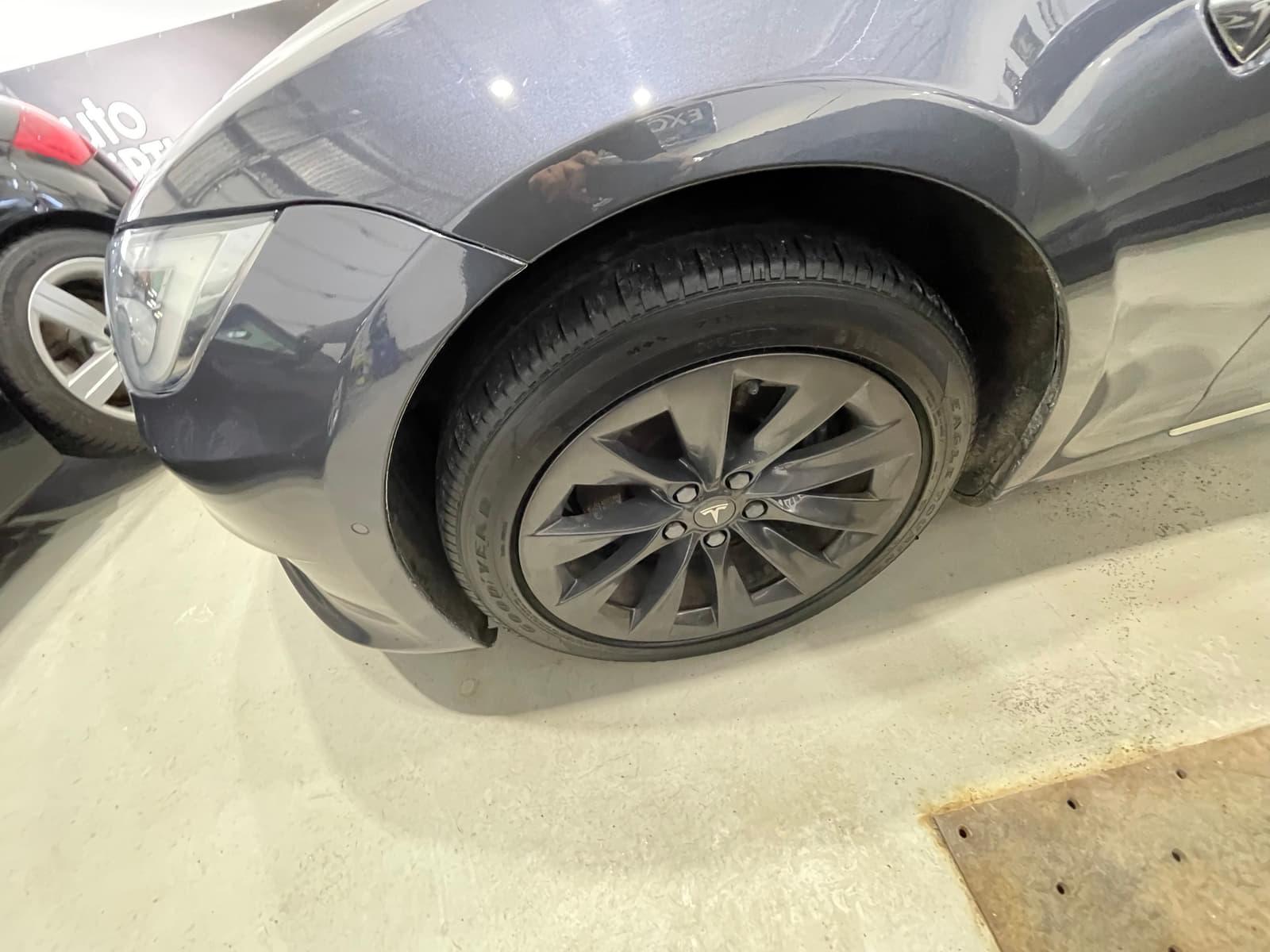 Tesla Model S 2018 - Image 9