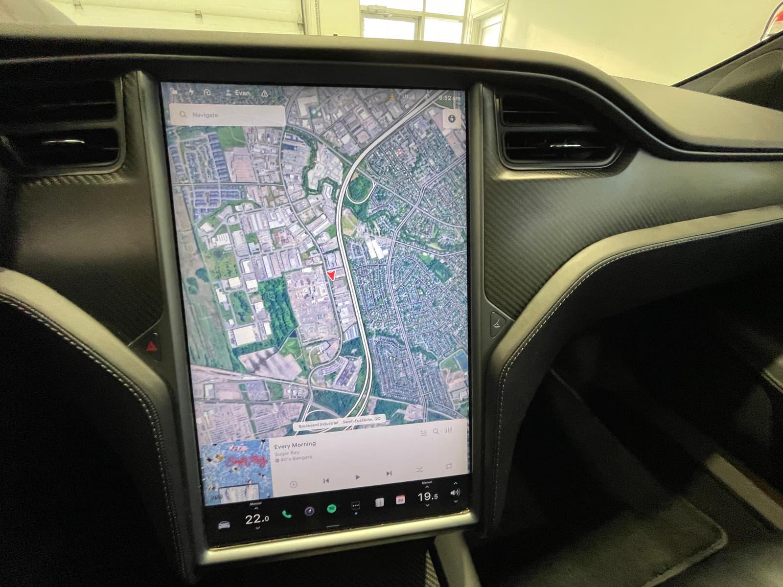 Tesla Model S 2018 - Image 30
