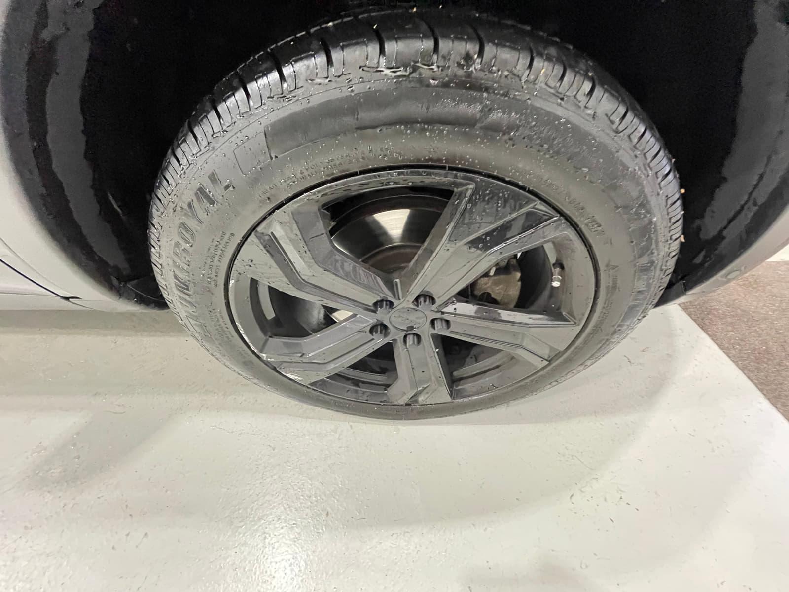 Land Rover Discovery Sport 2016 - Image 26