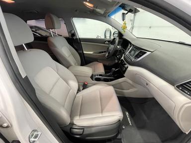 Hyundai Tucson 2017 - Thumbnail 17