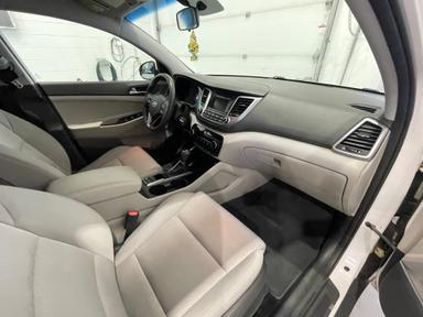 Hyundai Tucson 2017 - Thumbnail 19