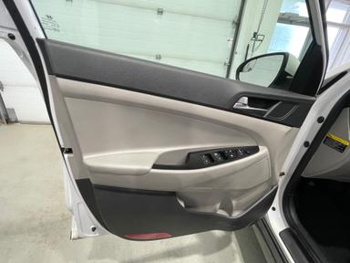 Hyundai Tucson 2017 - Thumbnail 21