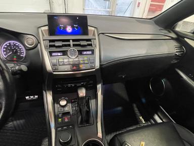 Lexus NX 200t 2017 - Thumbnail 39