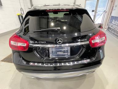 Mercedes-Benz GLA-Class 2017 - Thumbnail 9