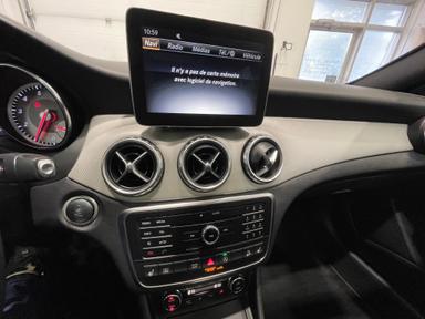 Mercedes-Benz GLA-Class 2017 - Thumbnail 31