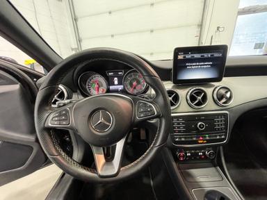 Mercedes-Benz GLA-Class 2017 - Thumbnail 32
