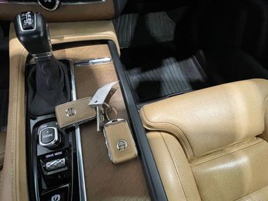 Volvo XC90 2017 - Thumbnail 33