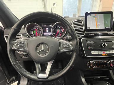 Mercedes-Benz GLE-Class 2017 - Thumbnail 33