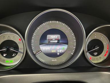Mercedes-Benz E-Class 2014 - Thumbnail 35