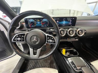 Mercedes-Benz A-Class 2019 - Thumbnail 19