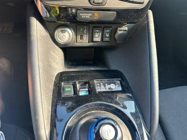 Nissan LEAF 2022 - Thumbnail 29
