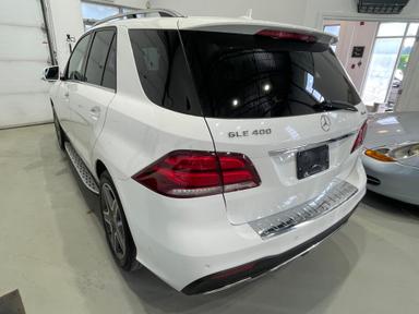 Mercedes-Benz GLE-Class 2018 - Thumbnail 10