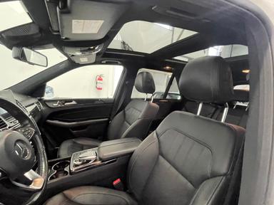 Mercedes-Benz GLE-Class 2018 - Thumbnail 17