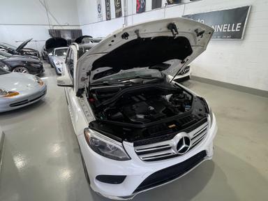Mercedes-Benz GLE-Class 2018 - Thumbnail 29