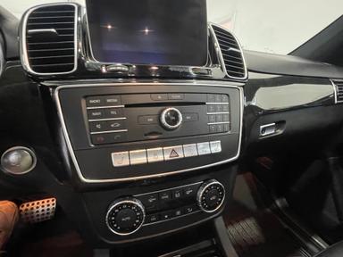 Mercedes-Benz GLE-Class 2018 - Thumbnail 34