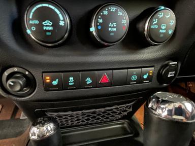 Jeep Wrangler 2013 - Thumbnail 34