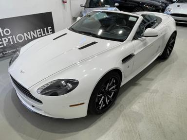 Aston Martin V8 Vantage 2011 - Thumbnail 5